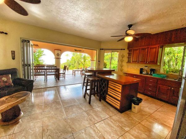 Spacious and well equipped kitchen