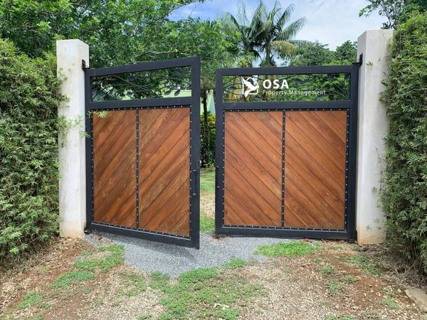 Large, protective gate provides great security.