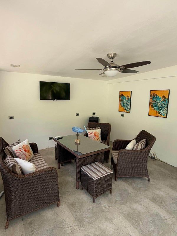 Great outdoor space next to the private swimming pool.