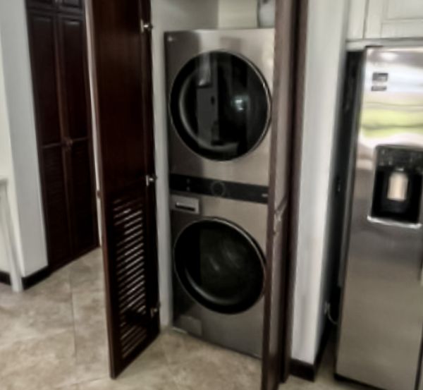 In-unit clothes washer and dryer is free to use.