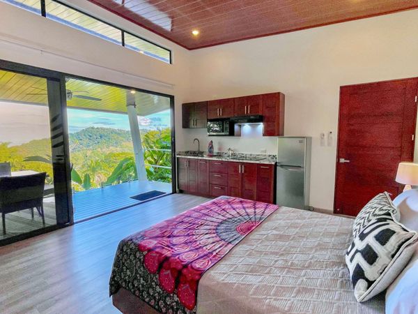 Suite #3 has ocean views, patio access, A/C, ceiling fan, en-suite bathroom and en-suite kitchenette.