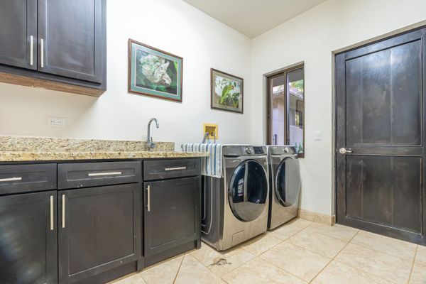 Fully equipped laundry room