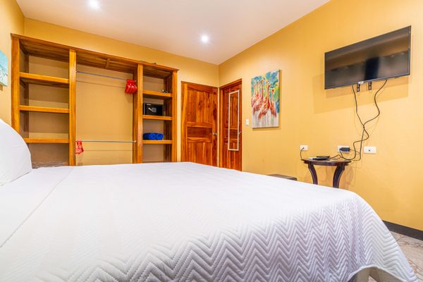 King size bed, TV, A/C, en-suite bathroom