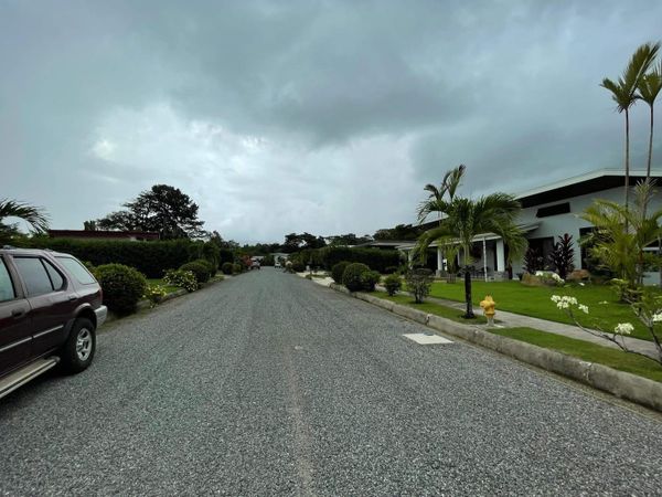 Easy terrain, so no 4x4 vehicle is required to arrive to the property.
