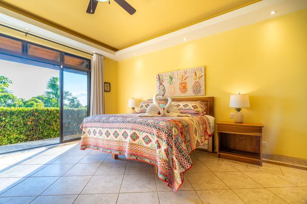 Beautiful details throughout the space, adding elegance and charm.