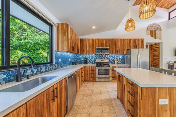 Well-equipped and modern kitchen.