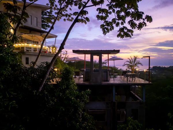 The amazing colors of the sky during dusk is breathtaking.