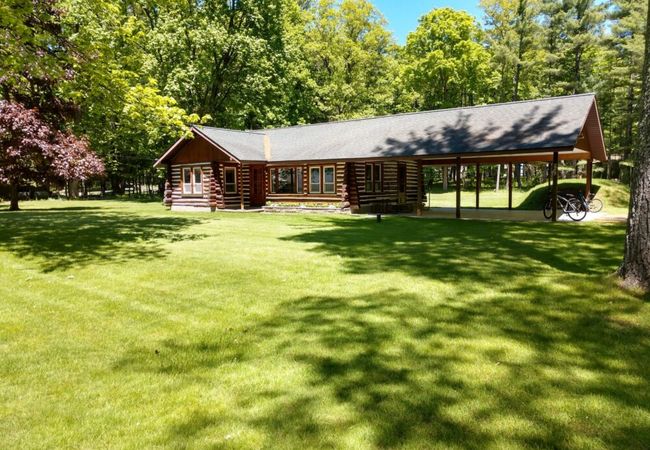 Lake Access!  Twin Birch Resort – Kodiak Cabin