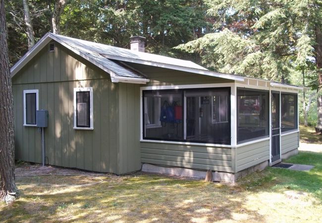 Lakefront! Twin birch resort – the green laker