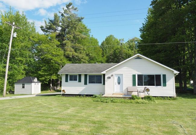 Manist-easy – Lakefront with Dock and Kayaks!