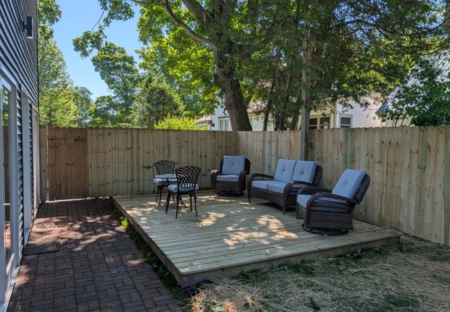 NEW!  The Glarum Apartment – Super Cute with A/C!
