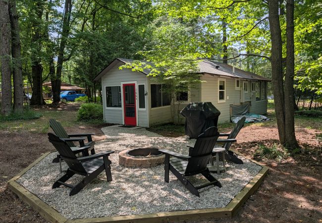 NEW! Jack-in-the-Pulpit – Cute and Cozy Cabin!