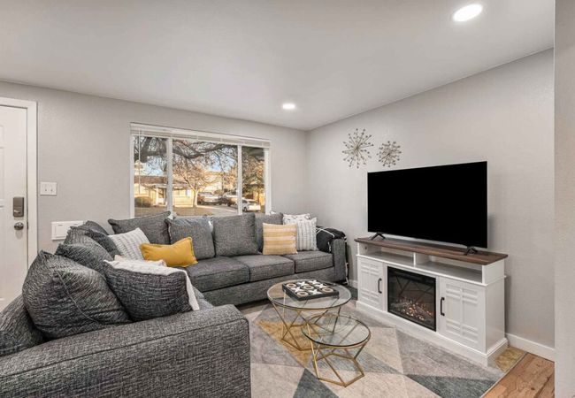 Modern retreat | yoga rm | vast yard | near denver