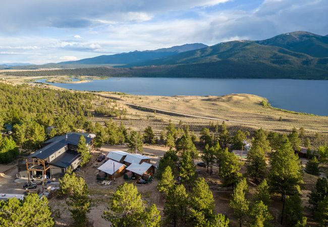 Cabin compound | lake + alpine lookout | fast wifi