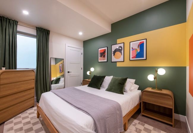 Trendy tennyson flat