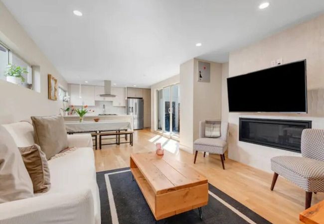 Modern townhome for long stays | near sloan’s lake
