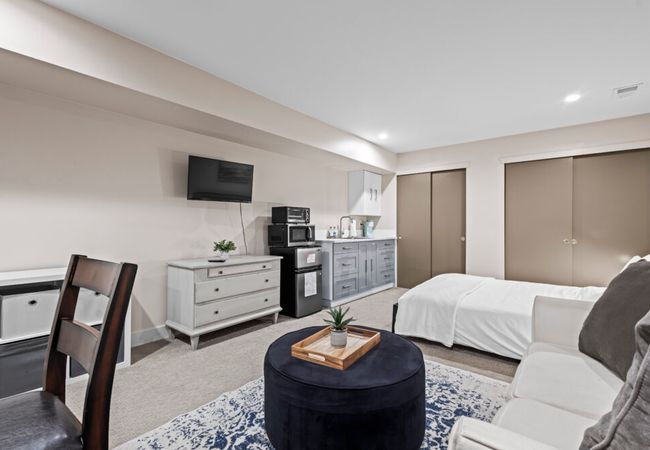 New! Cozy studio | kitchenette | near sloan’s lake
