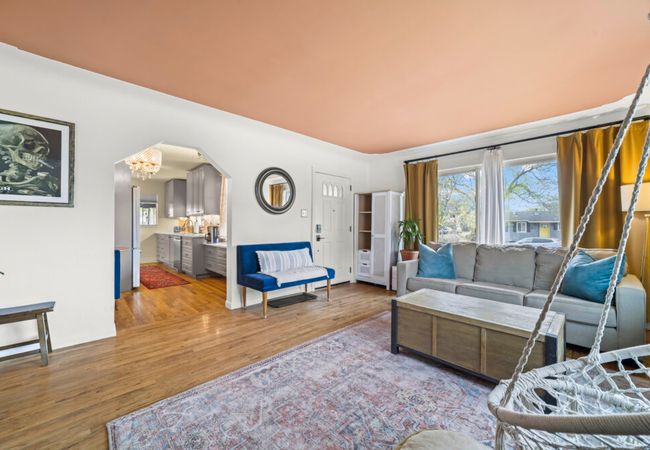 Spacious home for 7 with bbq and fenced yard