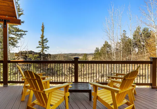 Mountain retreat on 3 acres with stunning views