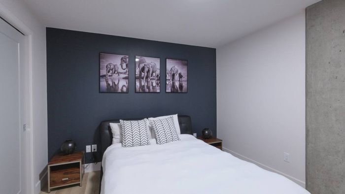 Sleep in Comfort and Style – Plush Bed with Amazing Decor.