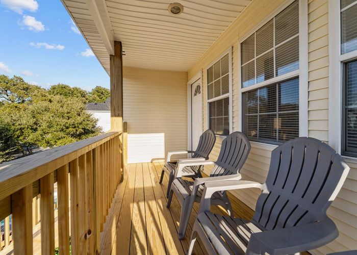 Frqfhpbgbnl52xqbyjec8x300ssoyp5bwhoaqqww