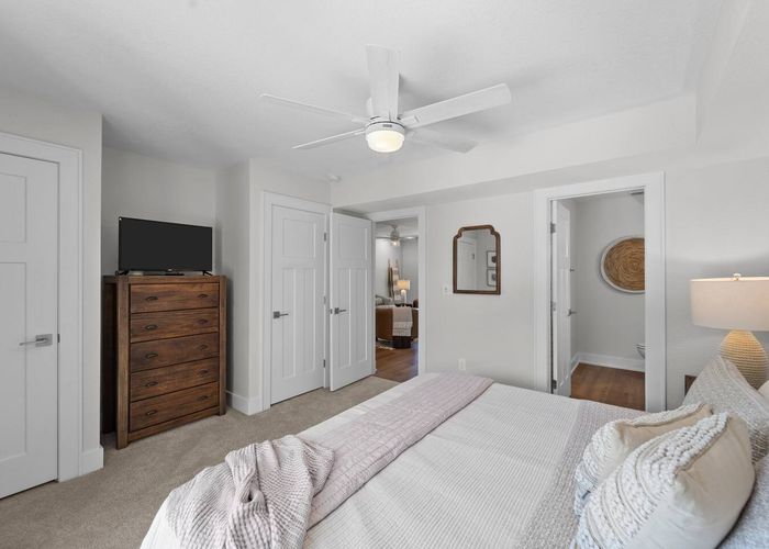 DBSSrujEX1gmXOviV77efqqotPdUGcHmXUSYTSY4