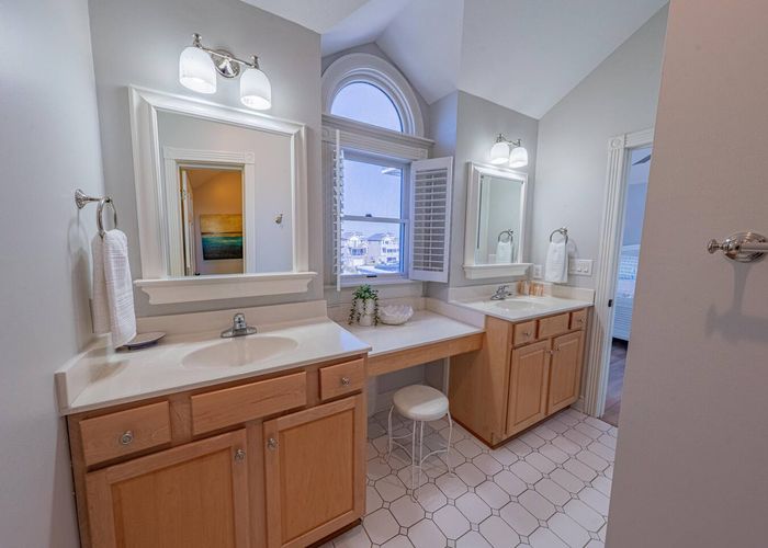 Qmpbkirye4cvfszmcheulocs8pt4nwupljbm4ftc