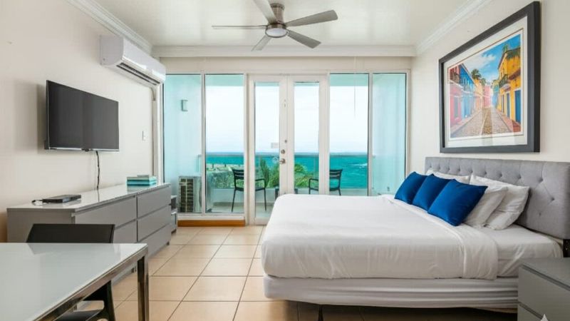 Condado | Oceanfront Apartment