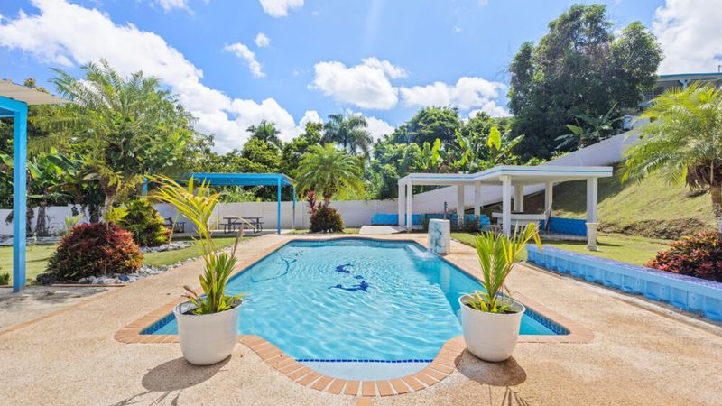 Gurabo | Stay with Pool