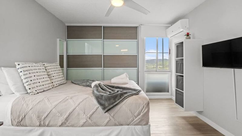 Marina | Beachfront Rental