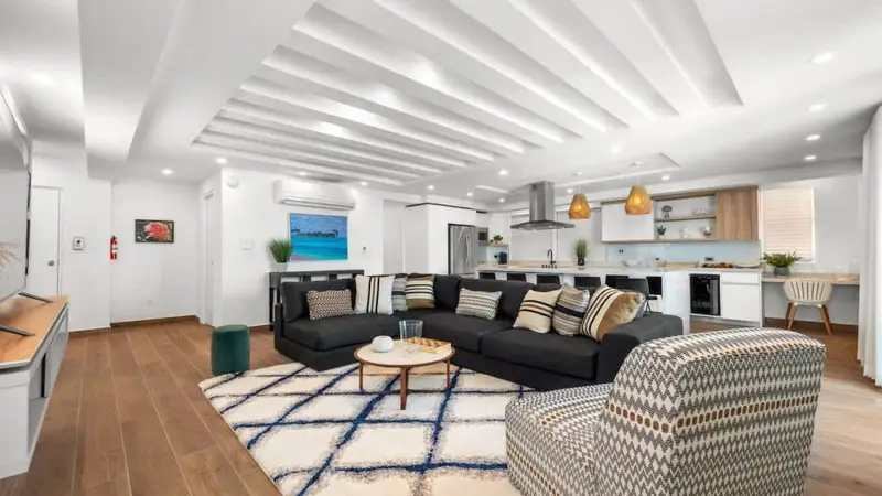 Elena | Condo Rental For Large Groups