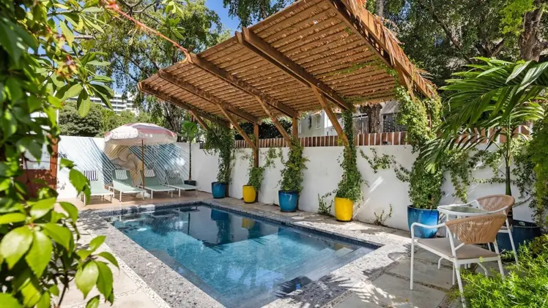 Condado 3BR w/ Balcony | Pool | Walk to Beach