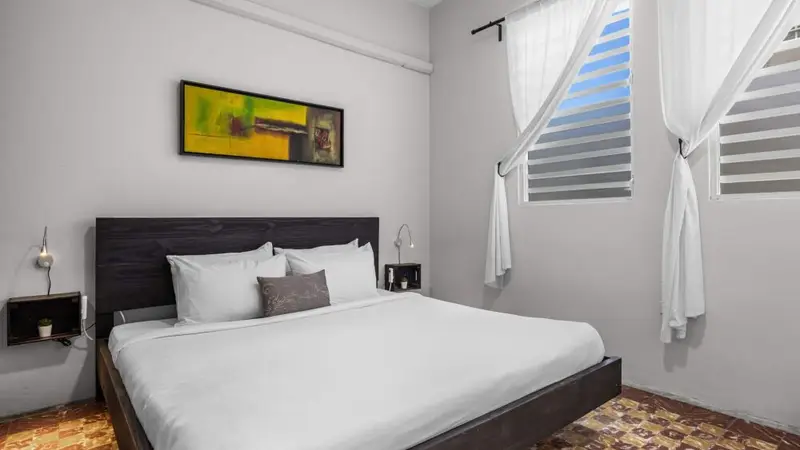Santurce | Private Suite | 2 Bedrooms
