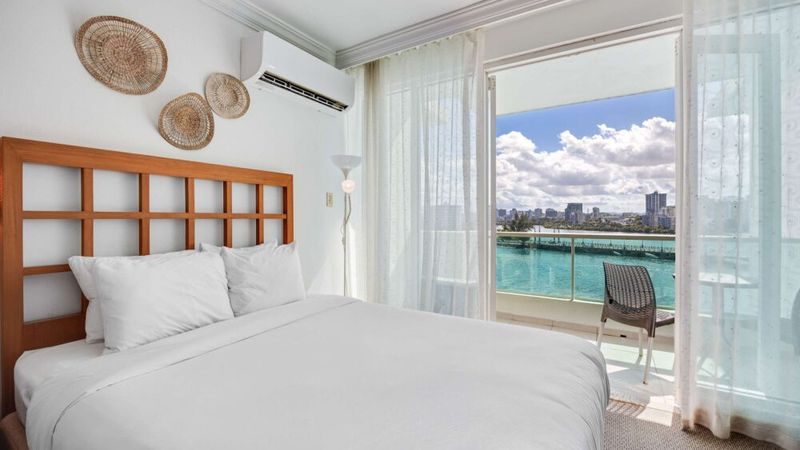 Condado | Stay With Beach View Balcony