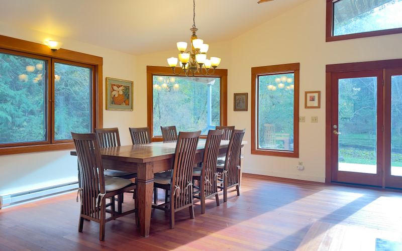 0c143360 328c 4f09 b2f8 717657f5c96e homerunner