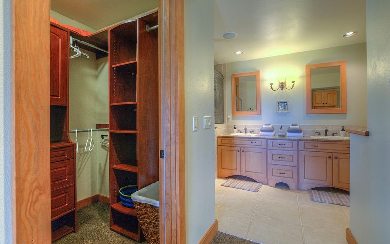 22251895 ff96 4264 be14 55f33159a9ee homerunner