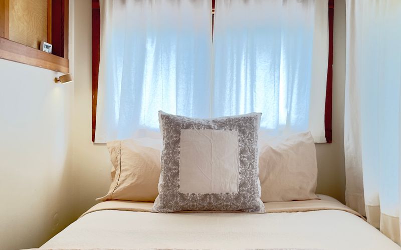 3844c05b a3c5 4d3a 94fa aee7e7eb289f homerunner