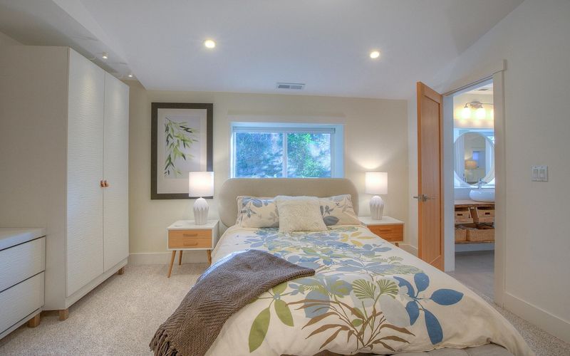 39614f99 fea9 44d0 a789 c3f5cc00488e homerunner