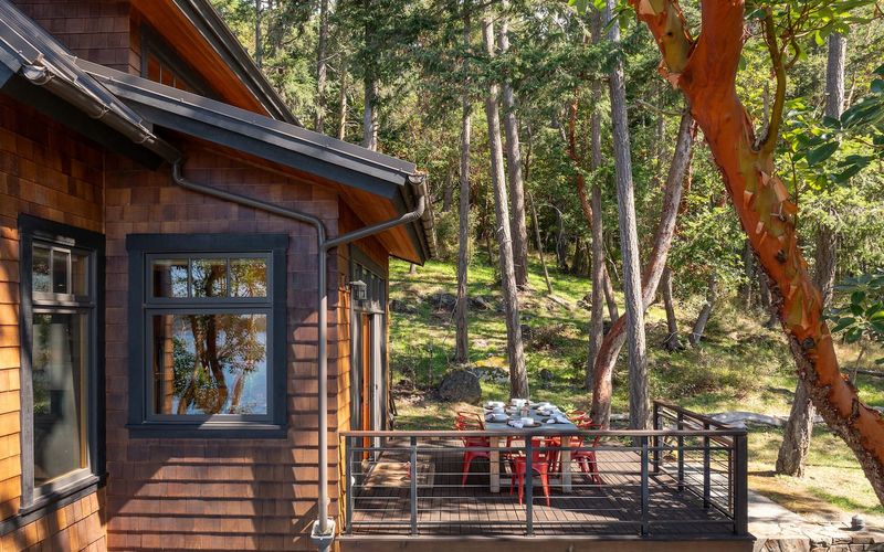 3f06f9e1 8844 442f aff4 c7566d8452ce homerunner