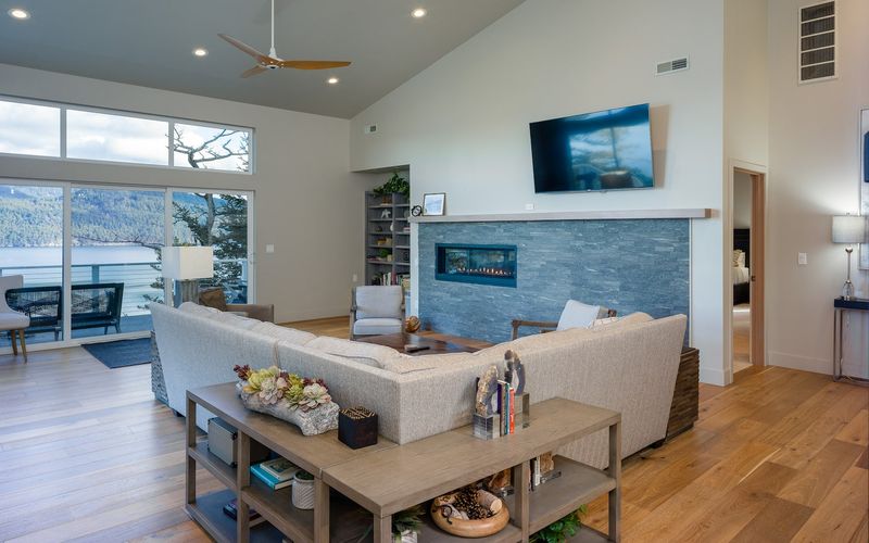 45fe3800 1139 489f 816a 6e0d9a8d95da homerunner