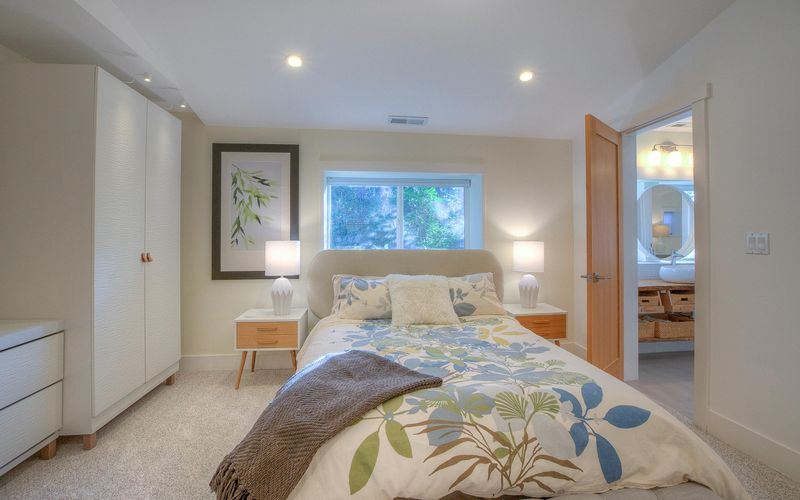 4fa38ad4 acba 4ad7 911b 2d3366ab66c7 homerunner