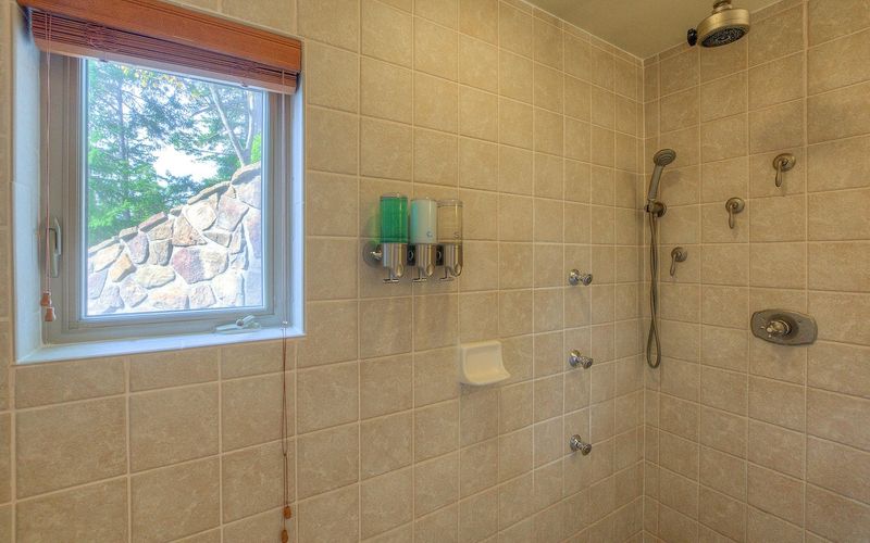 5e51464e b54d 414d 8b1d 4397fd08ba4d homerunner