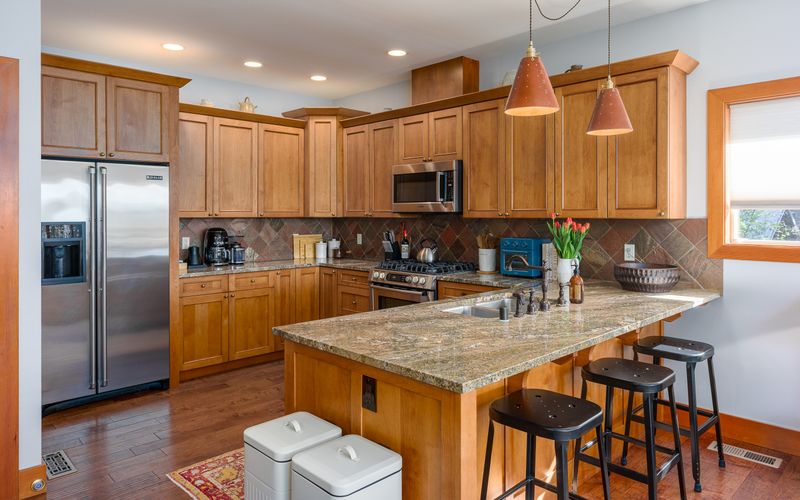 61c186dd 814d 4320 a72a cd1309cc292d homerunner