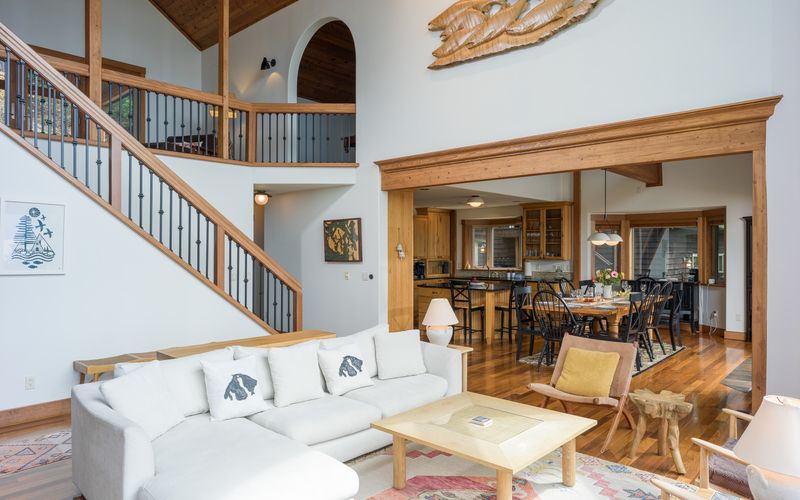 69872f0b 0a38 4b2c 95fc 2826a49bdbdd homerunner