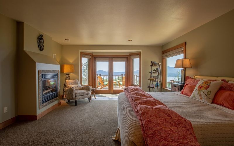 7bcbd664 6087 4cb7 86af b33e443aafcb homerunner