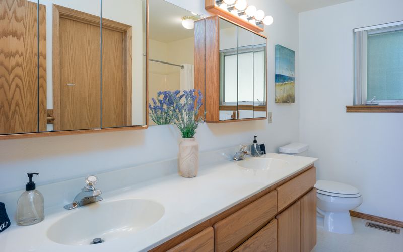 8f4eb45e b41f 4c44 9574 2d2f2ad08e5d homerunner