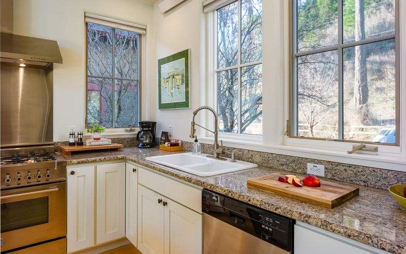 a2b04c2d b38a 4060 b7e5 e98a1f20dfe4 homerunner