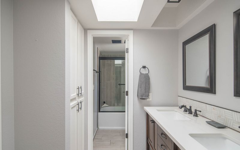 a7bb3d28 76ab 4cc7 b1af 1701f362b1fc homerunner