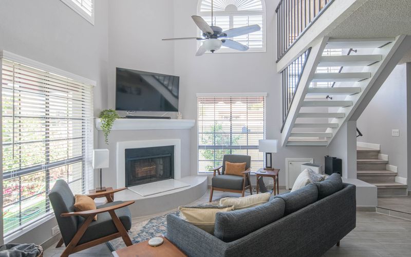 a83ce127 41a7 426d b3b4 78e107486528 homerunner