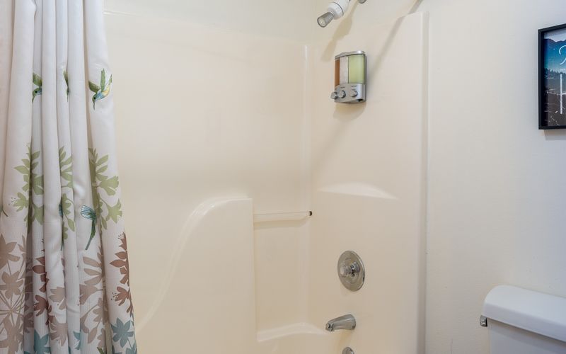 ad31b1c9 8e89 4acf a151 eb02a0d37f9e homerunner